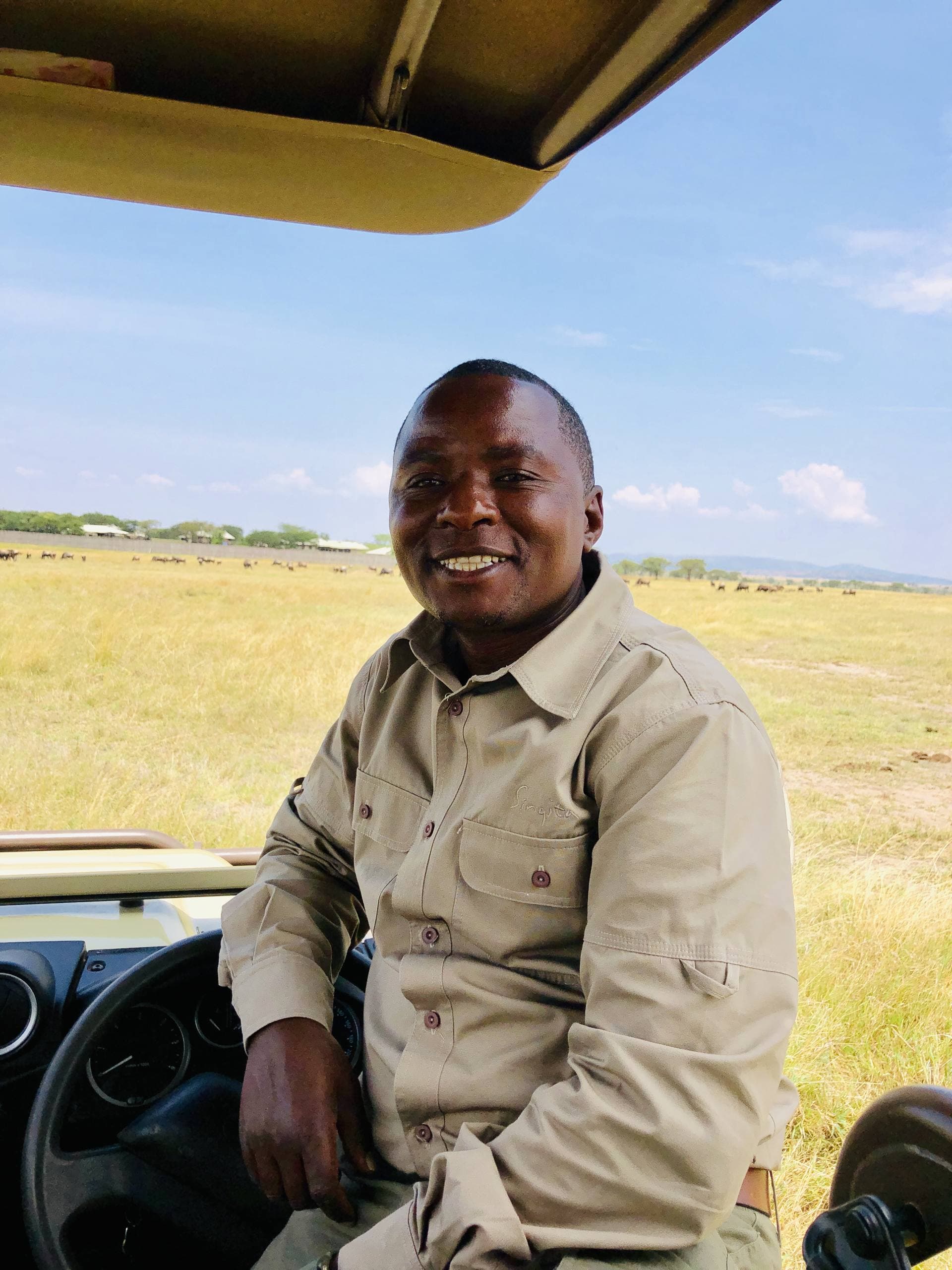 Safari King Africa Toyota Land Cruiser in the Serengeti